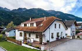 Haus Arnold - Privatzimmer und Ferienwohnungen